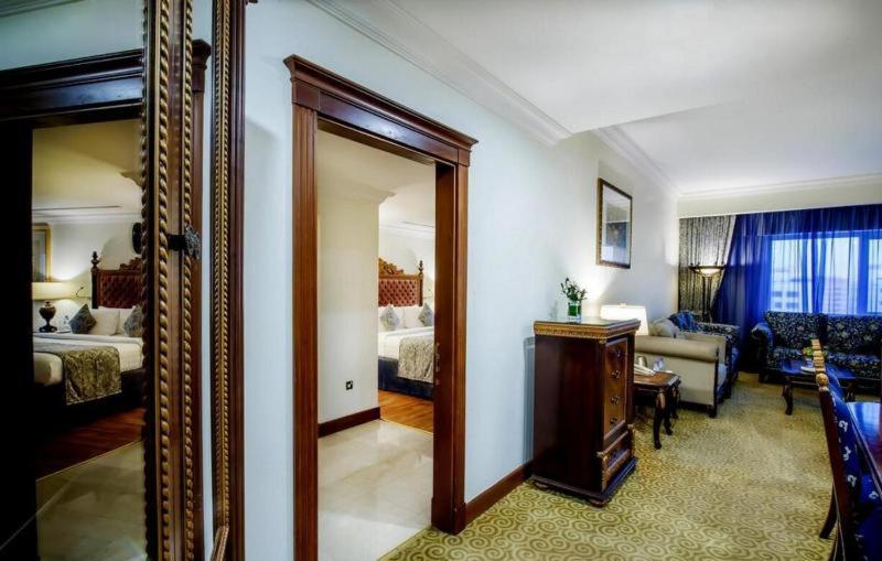 Grand Excelsior Hotel - Bur Dubaj Pokoj fotografie